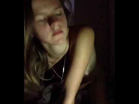 ❤️ Une fille se masturbe et jouit Porno anal at us ﹏
